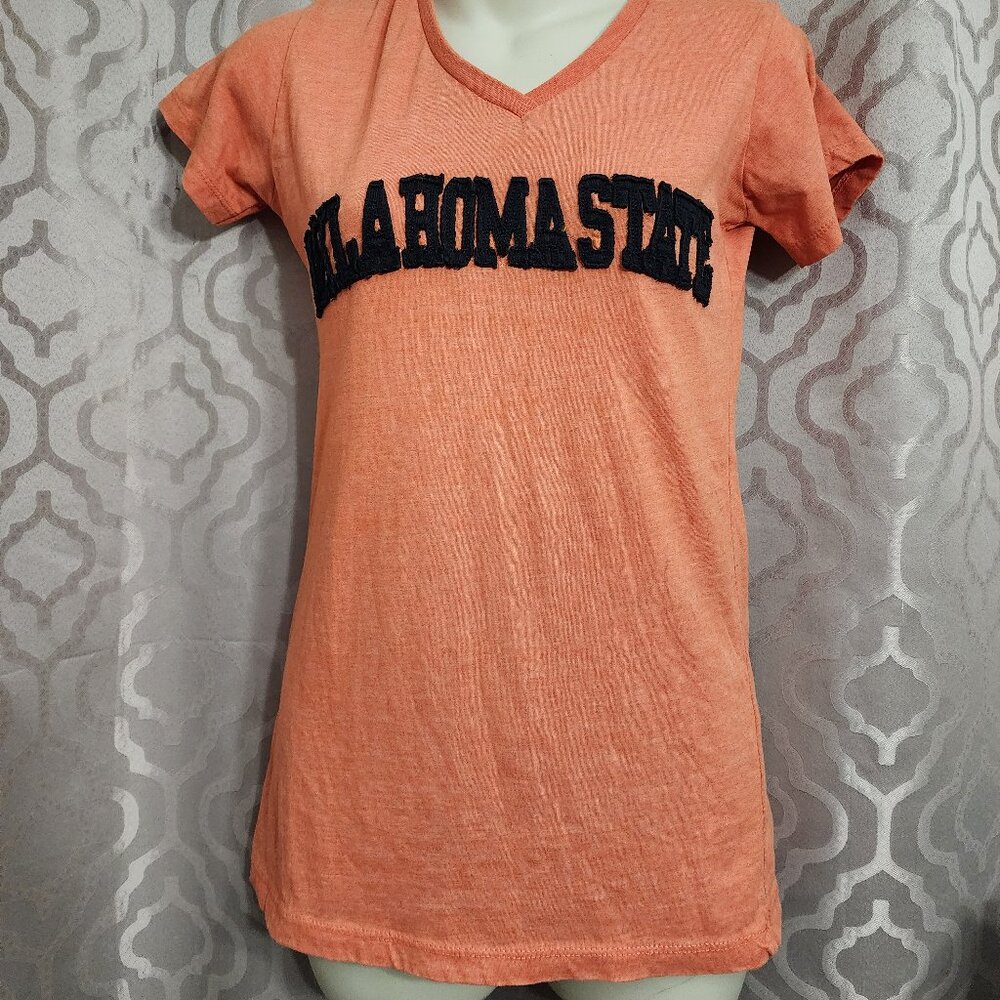 Oklahoma State Ladies V Neck Tee Size Medium